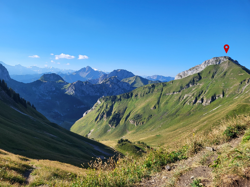 View of the Pointe de Bénevent (2069m) from the col de Bise (74 – Haute-Savoie)